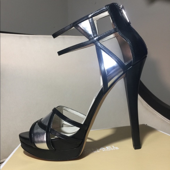 MICHAEL Michael Kors Platform Stilettos - Picture 3 of 8